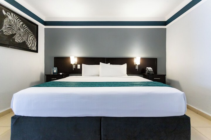 Room 49 of 166