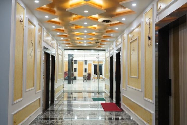 Hotel Interior 2 of 60