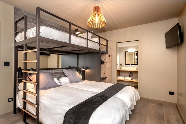 Room 5 of 41