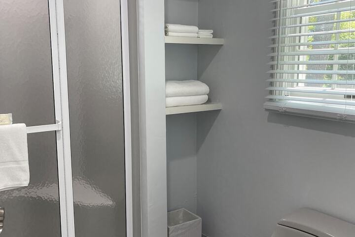 Room 76 of 100