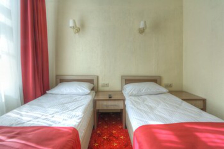 Room 21 of 21