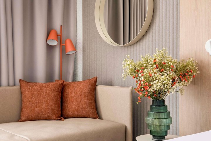 Room 35 of 223