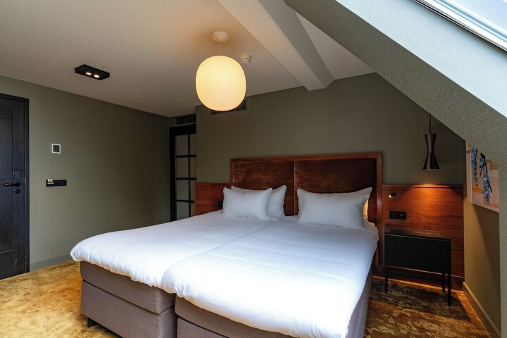 Room 82 of 264