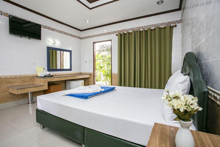 Room 15 of 41
