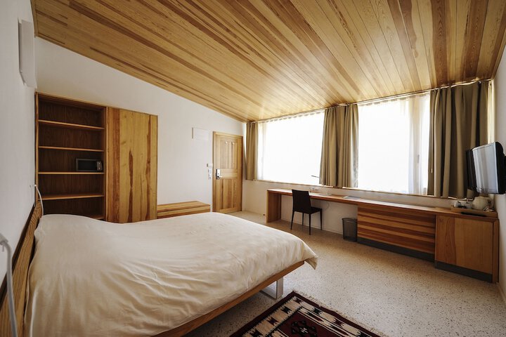 Room 10 of 54
