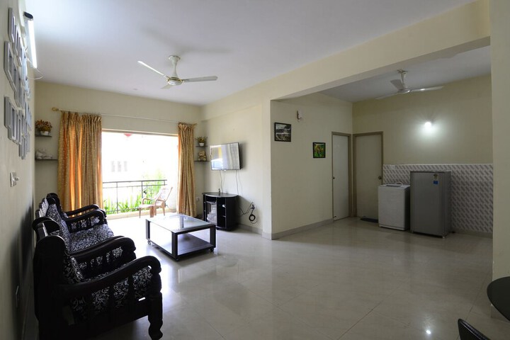 Room 8 of 16