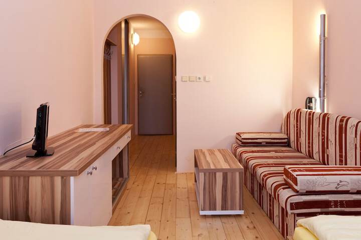 Room 40 of 99