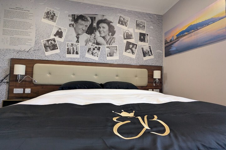 Room 74 of 117