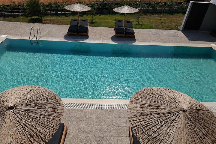 Pool 20 of 33