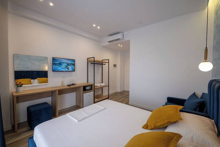 Room 14 of 61