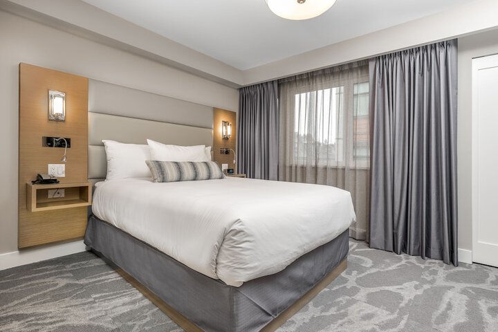 Room 5 of 24
