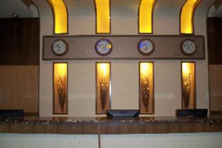 Hotel Interior 8 of 19