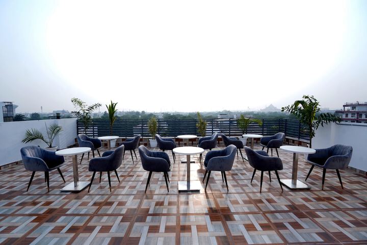 Terrace/Patio 36 of 37