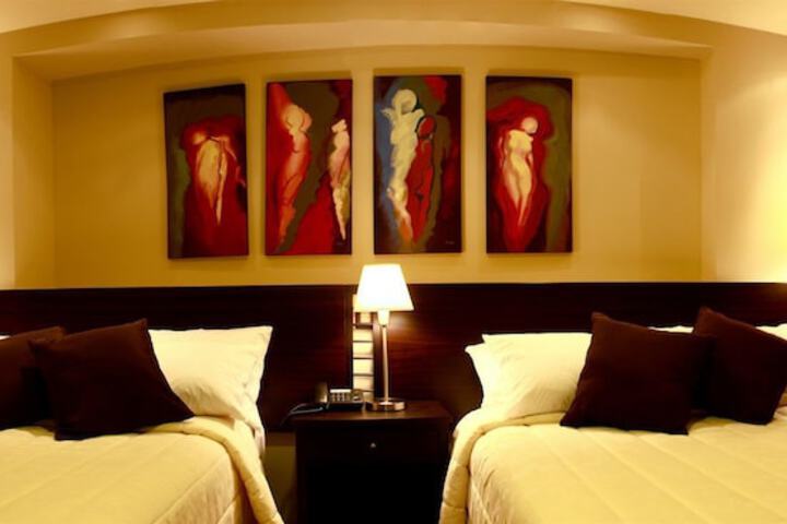 Room 4 of 62