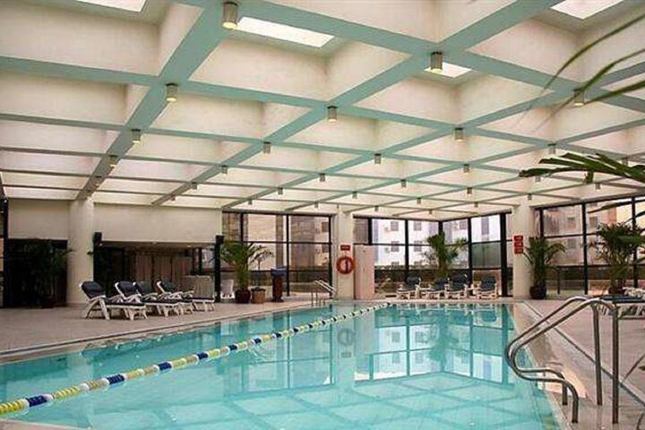 Pool 4 of 9