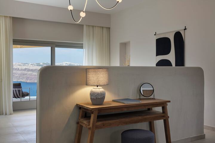 Room 15 of 61