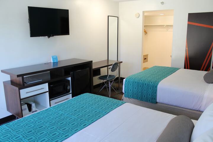 1 King Bed (7 of 12)