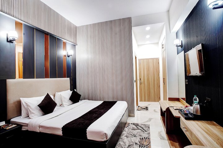 Room 26 of 49