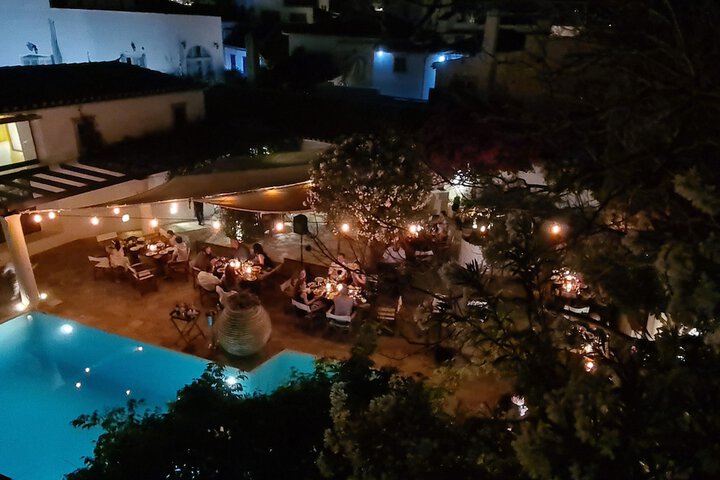 Dining 72 of 92