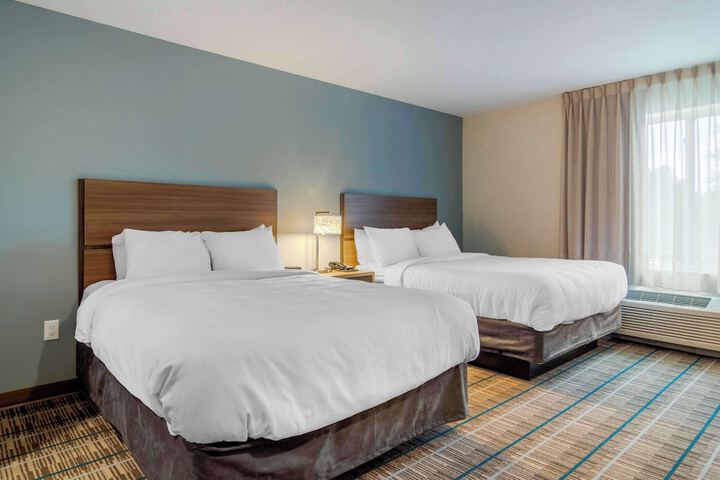 1 King Bed Efficiency Suite (8 of 10)