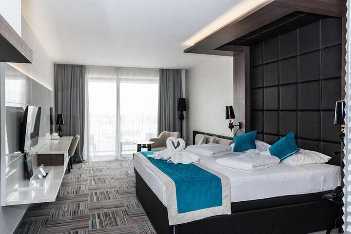 Room 4 of 31