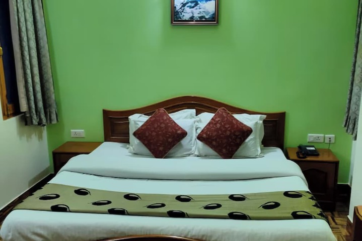 Room 4 of 19