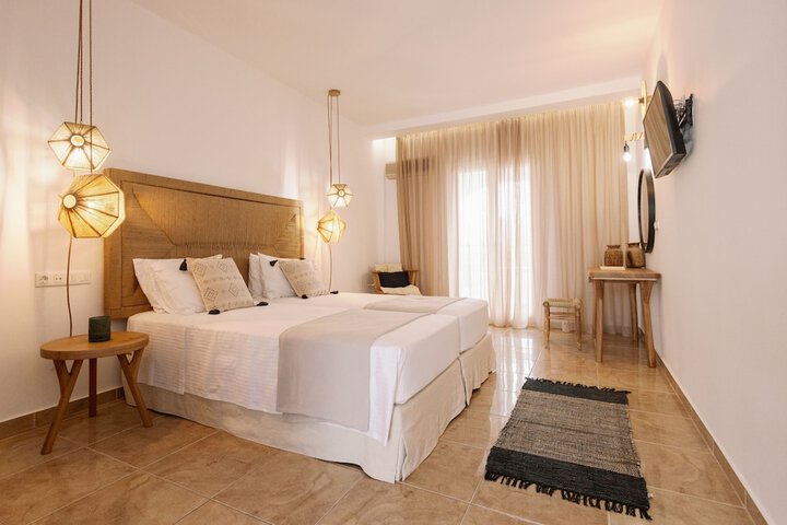 Room 93 of 130