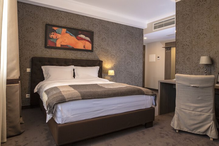 Room 14 of 69