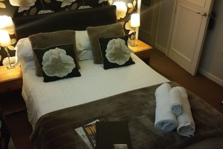 Room 3 of 29
