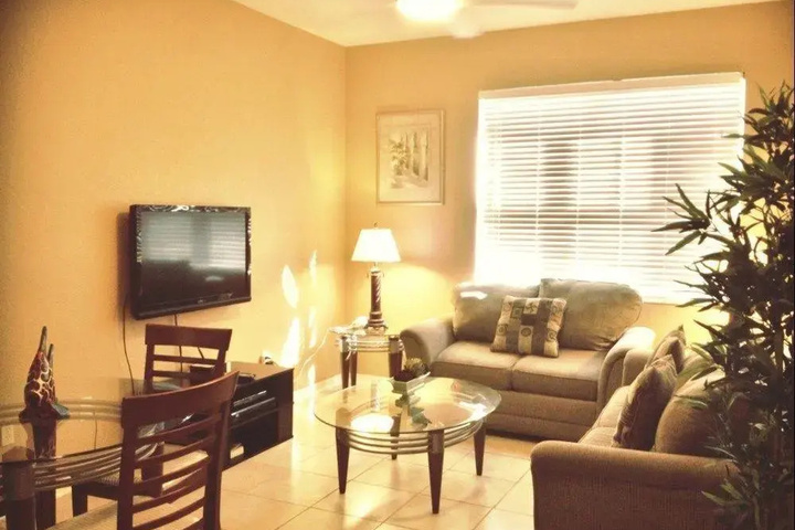 Room 3 of 25