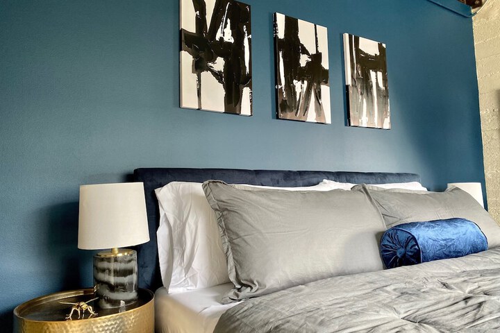 Room 57 of 108