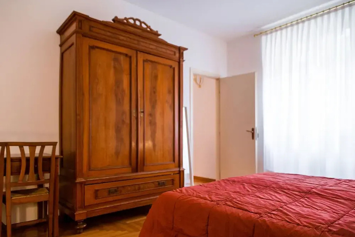 Room 2 of 14