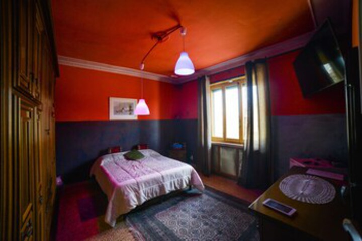 Room 18 of 34