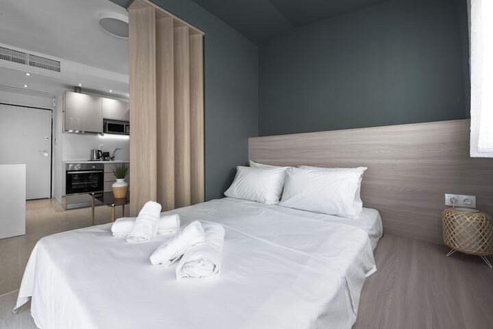 Room 6 of 60