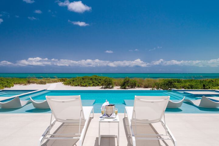 Pool 206 of 299