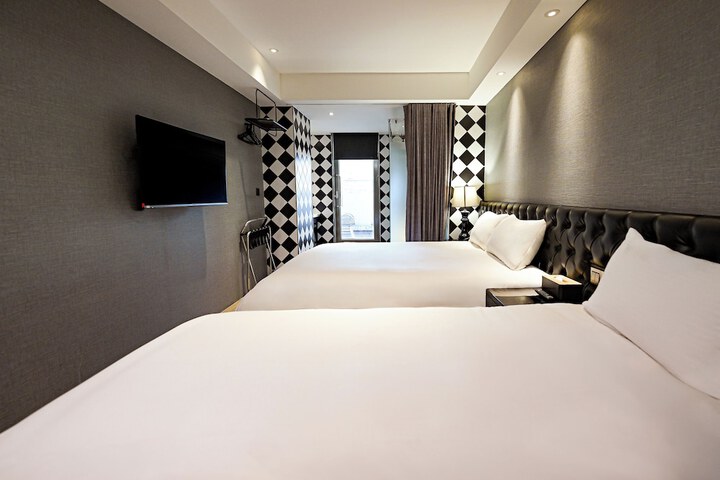Room 88 of 146
