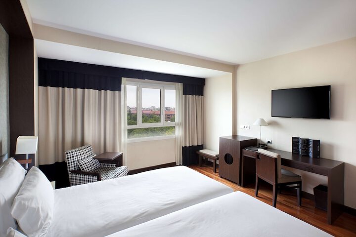 Room 19 of 53