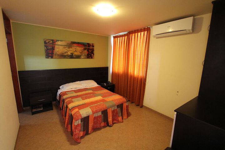 Room 9 of 46