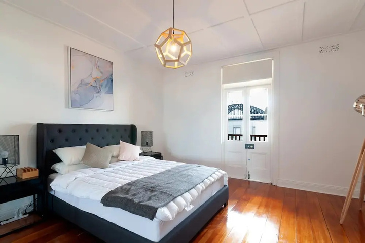Room 2 of 12