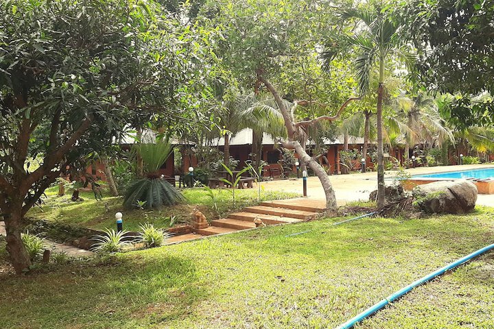 Hotel Exterior 104 of 105