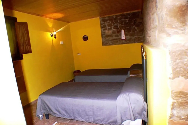Room 7 of 14
