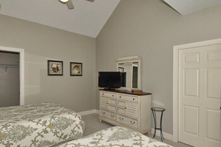 Room 44 of 48