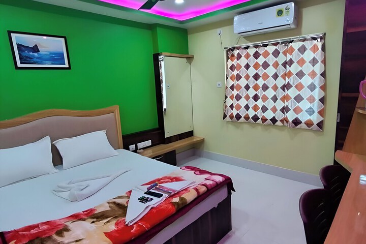 Room 13 of 54