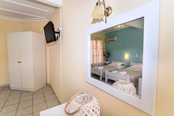 Room 3 of 23