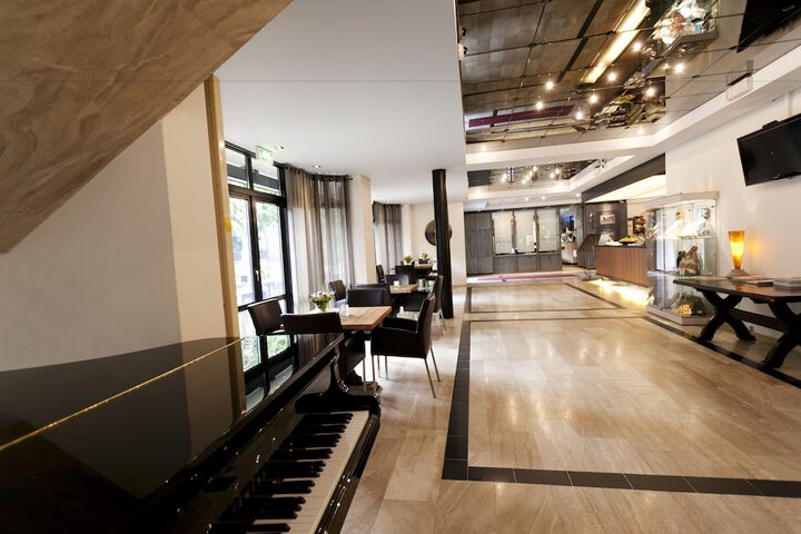 Lobby Entry