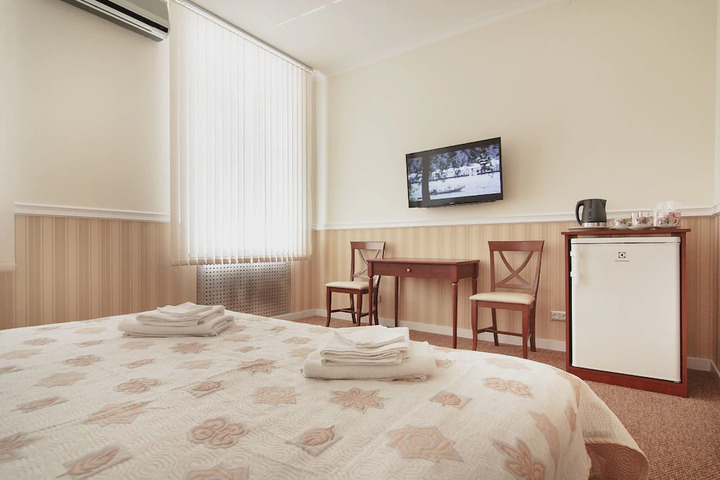 Room 8 of 8