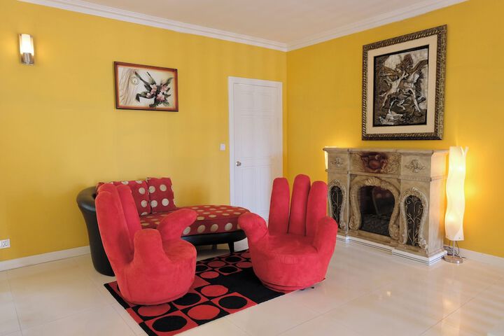 Room 20 of 93