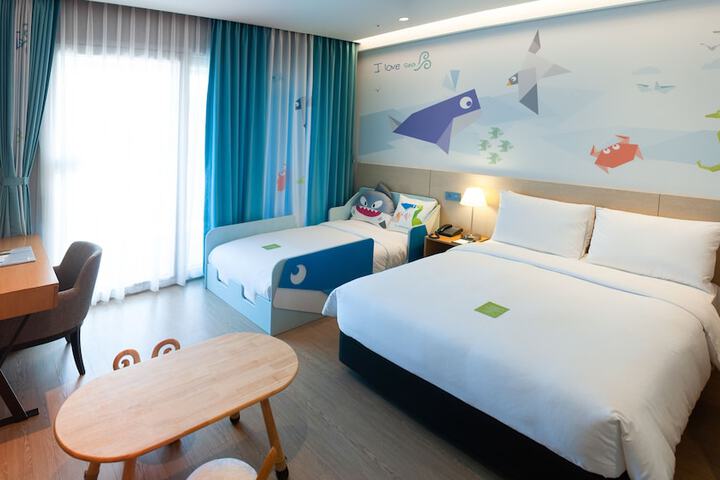 Room 47 of 131