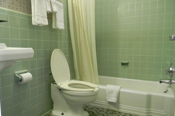 Room 14 of 21