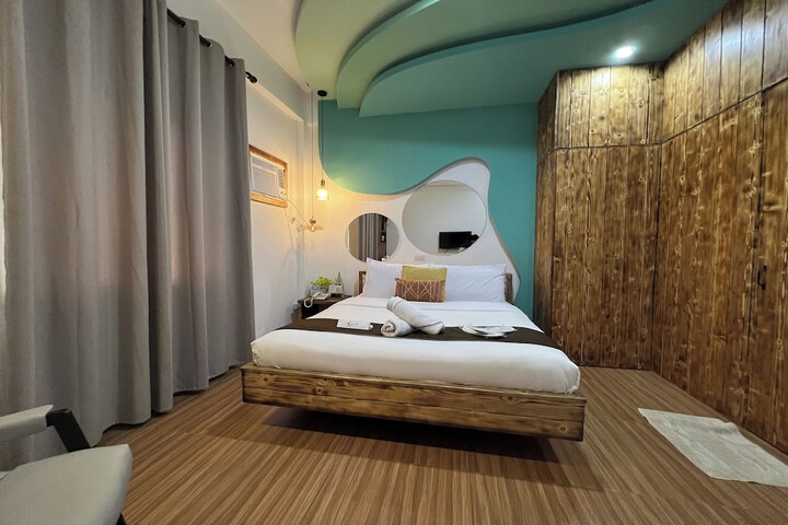 Room 12 of 89